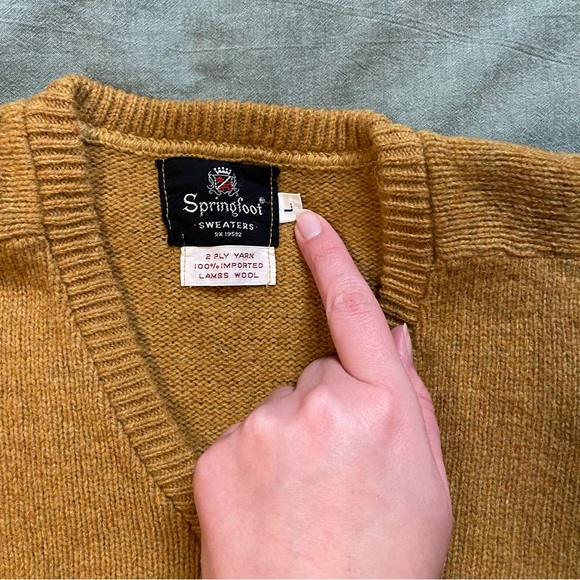 Vintage Springfoot Sweater Men's Large Pullover Yellow 100% Lambs Wool - Picture 5 of 6